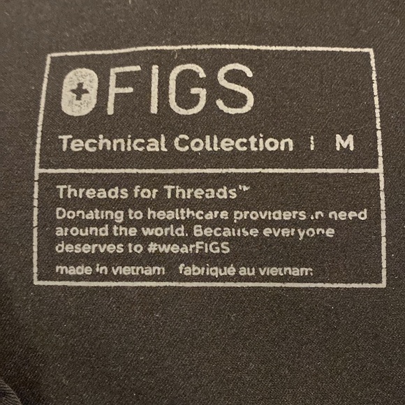 3 FIGS Technical Collection Scrub Tops Bundle - Navy, Teal and Black - Picture 9 of 11